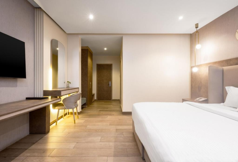 CheckInn Hotel Gimbiya by Grand Bezer Executive Deluxe Room 3